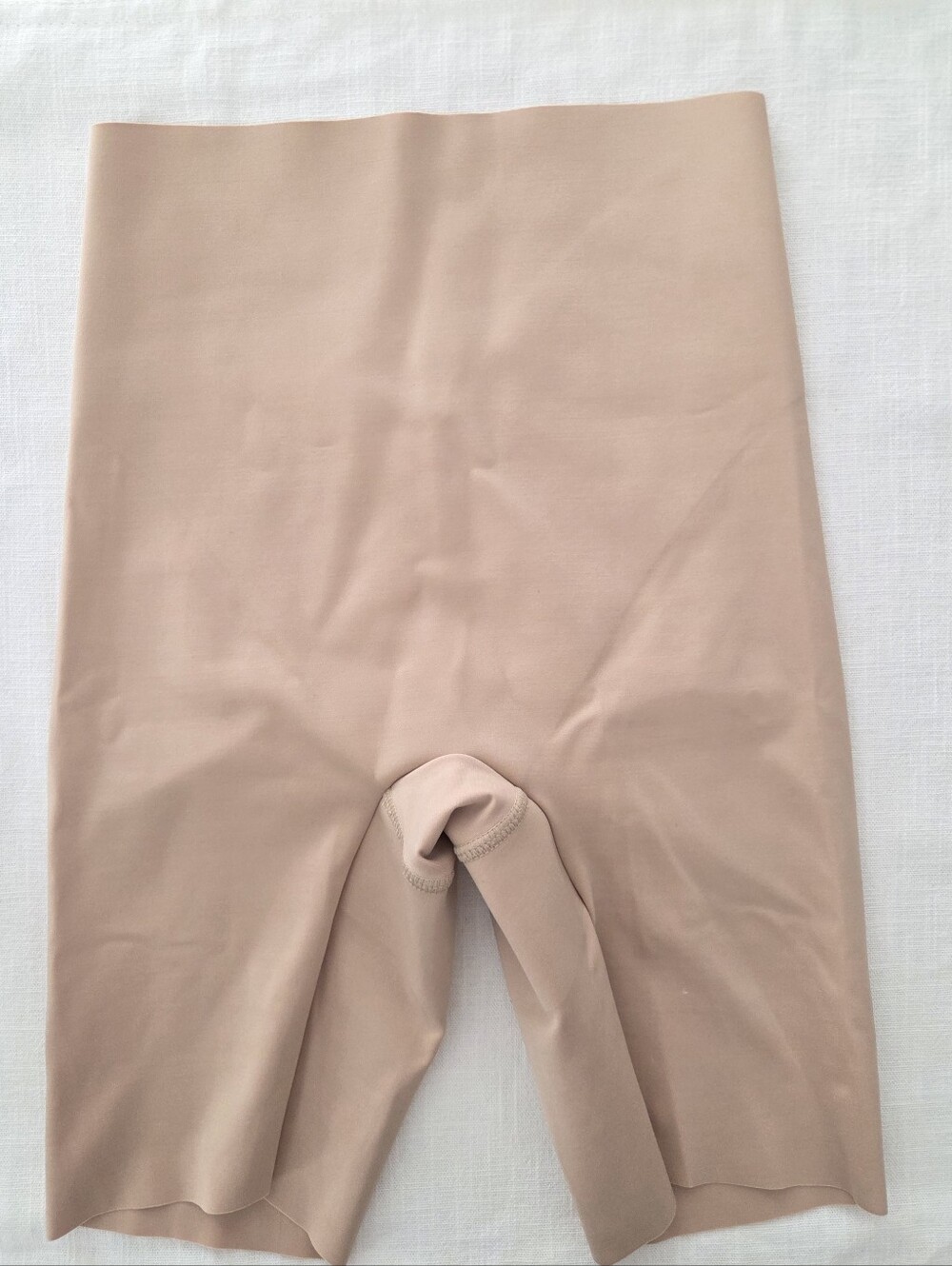 Leonisa- Undectable Plunge Shapewear Shorts For Tummy Control Under Dresses